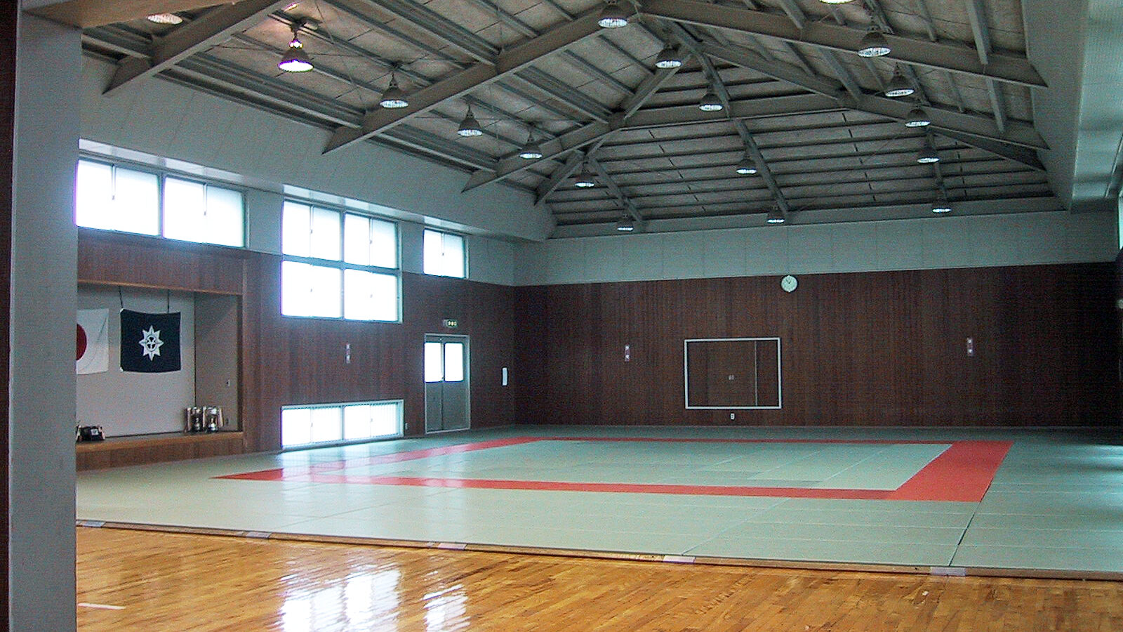 野山武道館