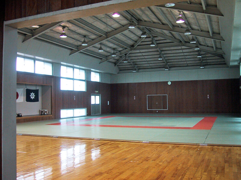 野山武道館